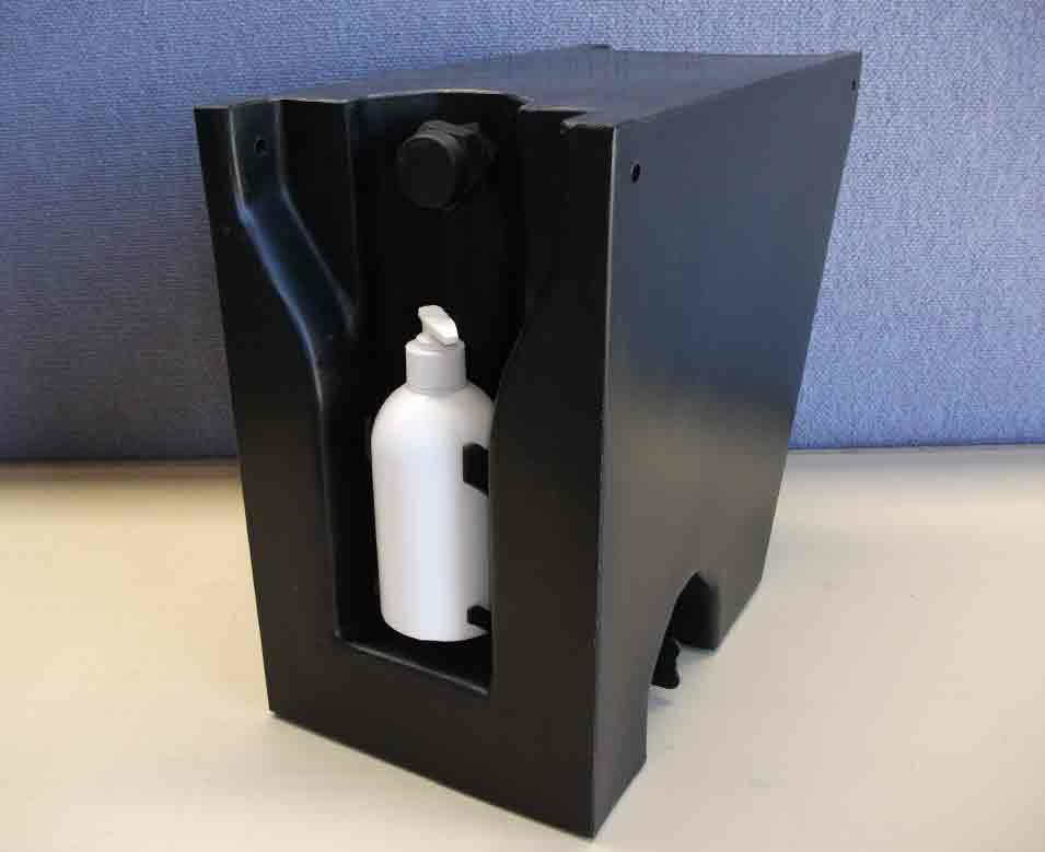 UB25 angled water tank with wash bottle